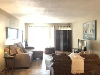 Photo #6: 6117219 Listing