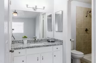 Photo #5: 6117263 Listing