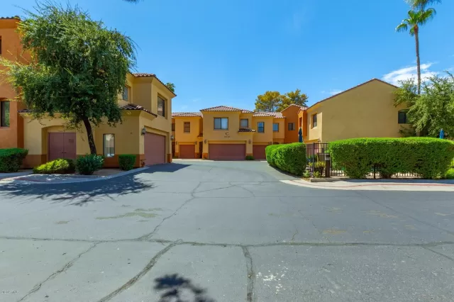 MLS: 6117493 Condo For Sale