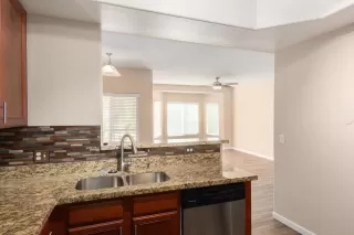 Photo #5: 6117494 Listing