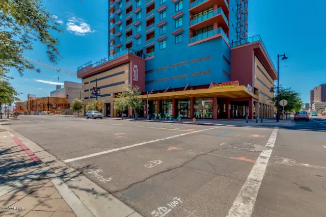 MLS: 6118006 Condo For Sale