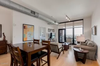 Photo #3: 6118006 Listing