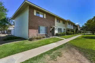 Photo #2: 6118062 Listing 