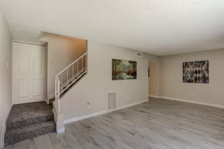 Photo #6: 6118062 Listing 