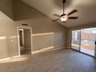 Photo #2: 6118065 Listing 