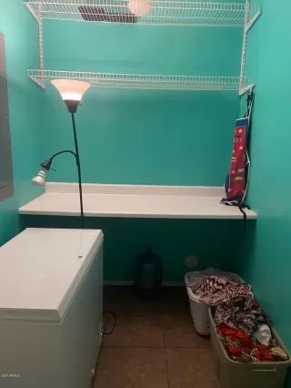 Photo #5: 6118100 Listing