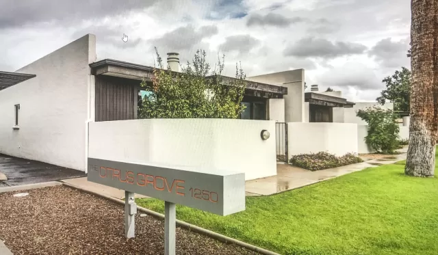 MLS: 6118101 Condo For Sale