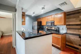 Photo #5: 6118111 Listing 