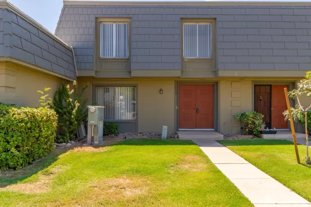 MLS: 6118183 Condo For Sale