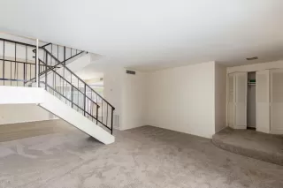 Photo #4: 6118183 Listing 