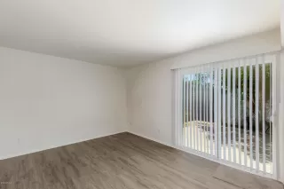 Photo #5: 6118183 Listing 