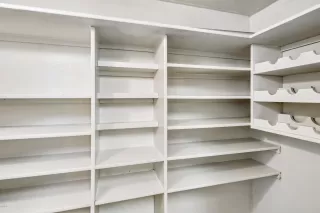 Photo #2: 6118197 Listing