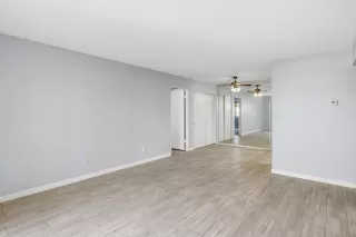 Photo #5: 6118197 Listing