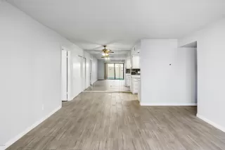 Photo #6: 6118197 Listing