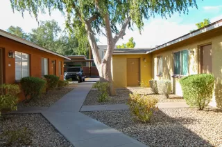 Photo #6: 6118271 Listing