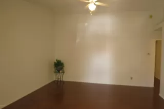Photo #3: 6118288 Listing 