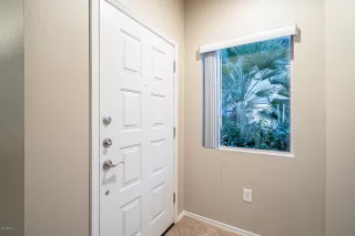 Photo #5: 6118317 Listing