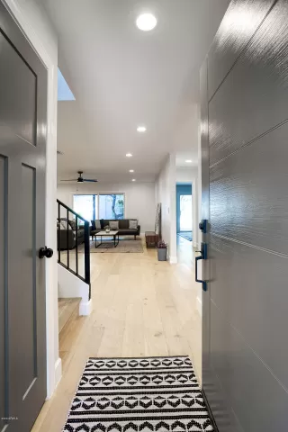 Photo #1: 6118369 Listing