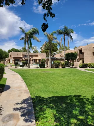 Photo #3: 6118404 Listing