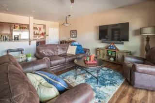 Photo #3: 6118493 Listing