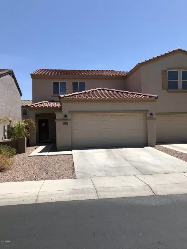 MLS: 6118521 Condo For Sale