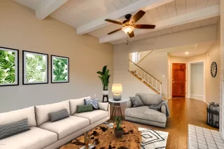 Photo #6: 6118540 Listing