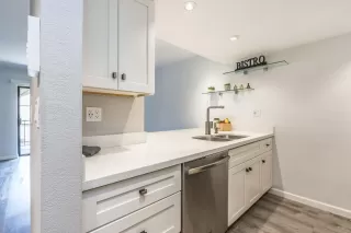 Photo #3: 6118649 Listing 