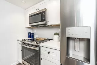 Photo #4: 6118649 Listing 