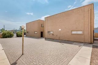 Photo #4: 6118772 Listing