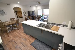 Photo #4: 6118811 Listing