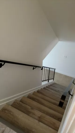 Photo #4: 6118851 Listing