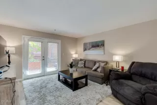 Photo #4: 6119108 Listing