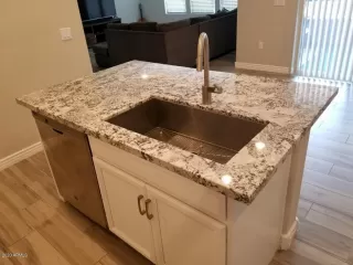 Photo #5: 6119230 Listing 