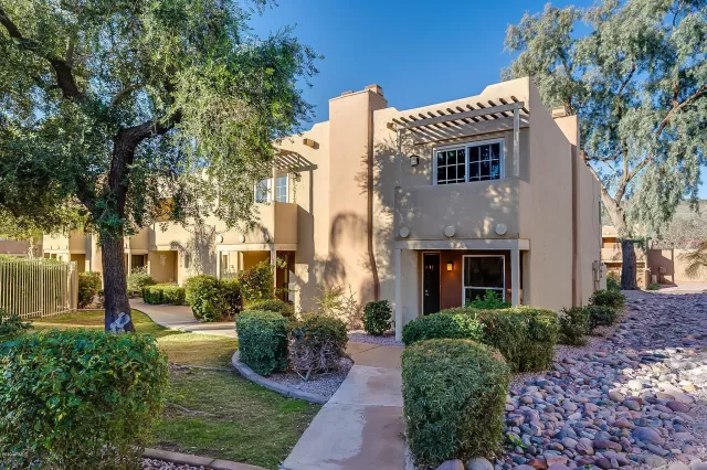 MLS: 6119426 Condo For Sale