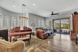 Photo #2: 6119431 Listing 