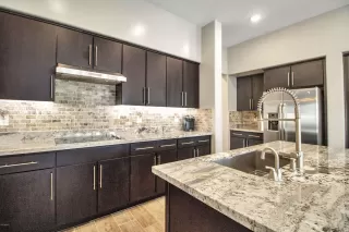 Photo #5: 6119431 Listing 