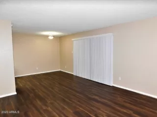 Photo #5: 6119540 Listing