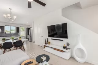 Photo #6: 6119679 Listing