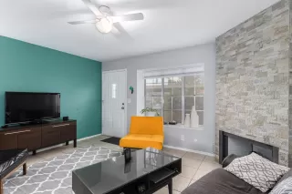 Photo #2: 6119972 Listing 