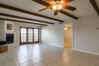 Photo #3: 6120393 Listing