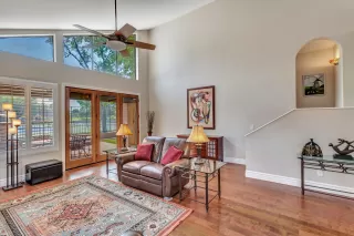 Photo #4: 6120527 Listing 