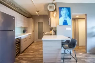 Photo #5: 6120963 Listing