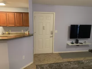 Photo #5: 6120991 Listing