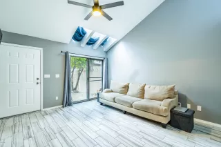 Photo #1: 6121031 Listing