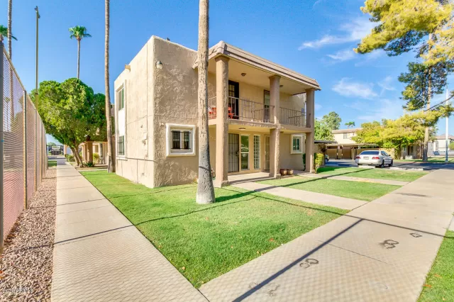 MLS: 6121128 Condo For Sale