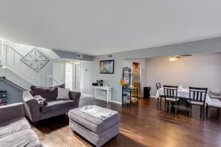 Photo #4: 6121128 Listing