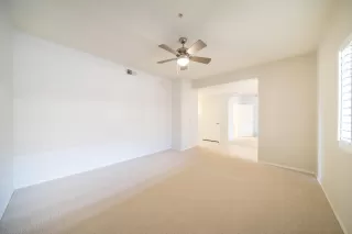 Photo #4: 6121212 Listing