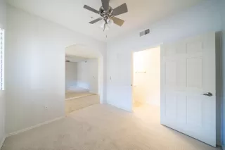 Photo #5: 6121212 Listing