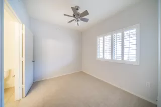 Photo #6: 6121212 Listing