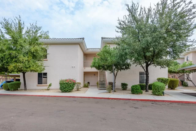 MLS: 6121554 Condo For Sale